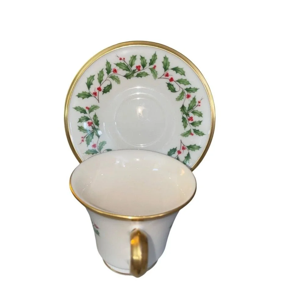 Lenox Holiday China Tea Cup &‎ Saucer Set Holly & Berry Design Gold Trim